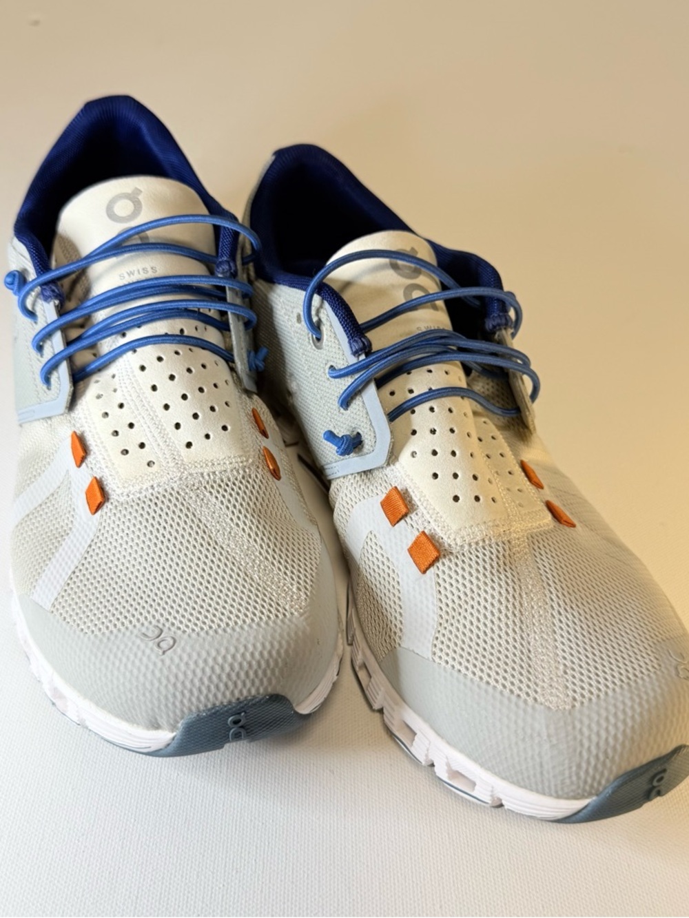 On Cloud 5 Women’s Running Shoes - Ice/White/Cobalt - Size 8.5